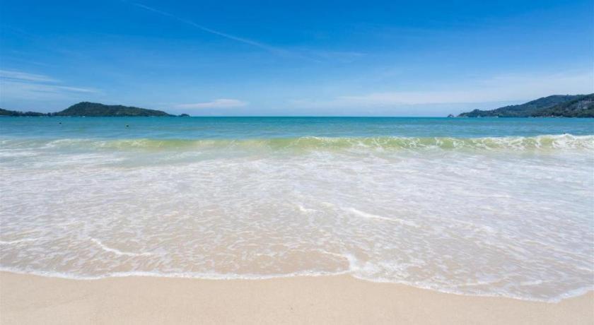 فندق تريبل روند بليس Patong المظهر الخارجي الصورة